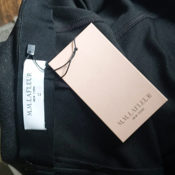 NWT M.M. LaFleur Crosby Skirt - Textured Ponte in Charcoal - 1+ - Picture 4 of 8